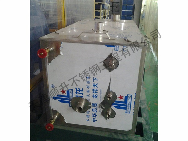 不銹鋼儲(chǔ)罐 水箱 