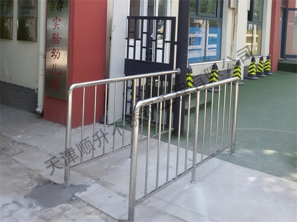 不銹鋼護(hù)欄 扶手 